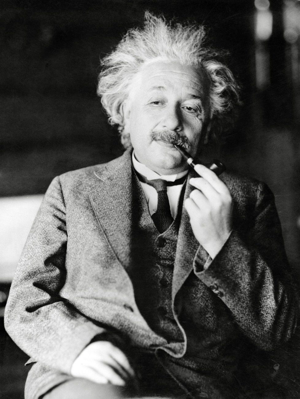 Einstein byl dvakrát ženatý.