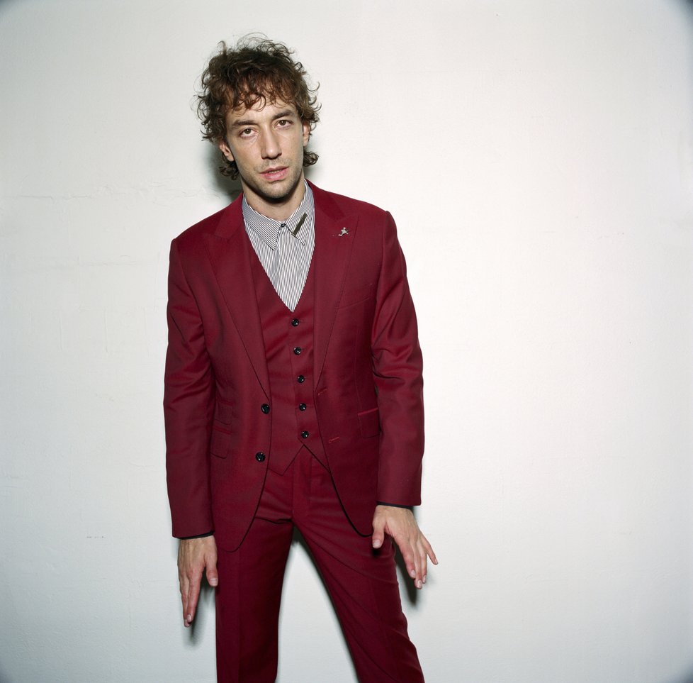 Albert Hammond Jr. vystoupí na Rock for People 2018.