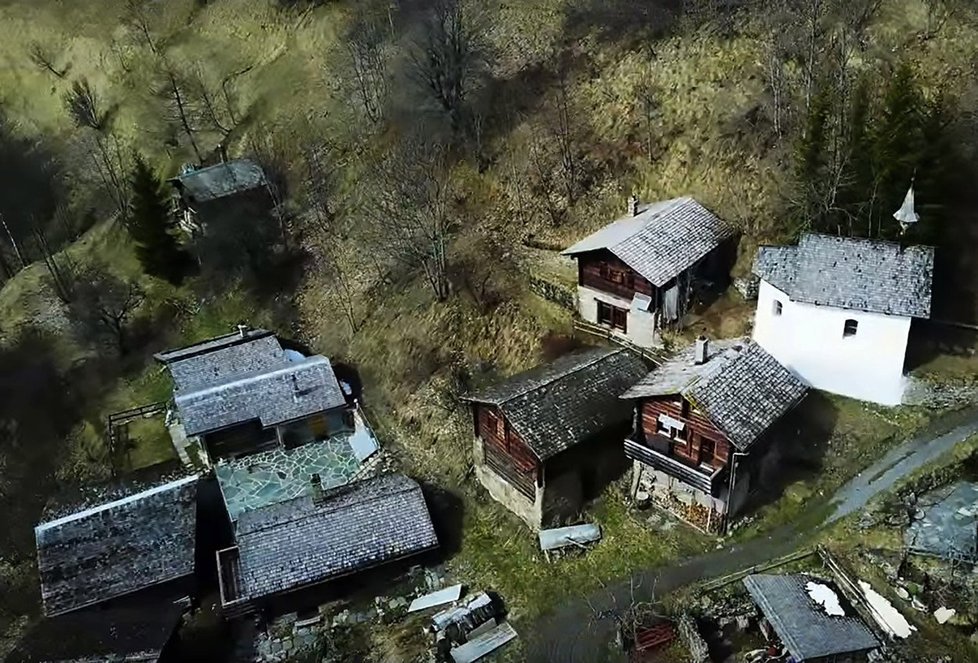 Švýcarská obec Albinen chce nalákat nové rezidenty. 