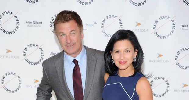 Alec Baldwin požádal svou přítelkyni o ruku