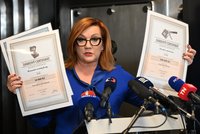 Schillerová odráží kritiku: „Politika není pro slečinky.“ Češi vzali útokem dluhopisy