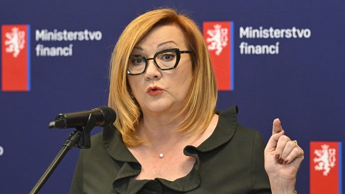 Ministryně financí Alena Schillerová (ANO) Ministryně financí Alena Schillerová (ANO)