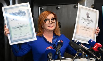 Win-win, nebo drahý dluh? Schillerová obnovila lidové dluhopisy, inflační šok nutí vysedět