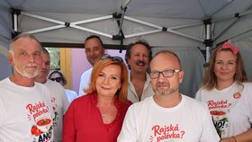 Alena Schillerová (ANO) na slavnostech rajčat v Břeclavi (15.8.2026)