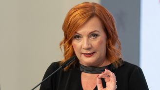 Obce sedí na stovkách miliard. Stát chce využít jejich peníze na levnější dluh Obce sedí na stovkách miliard. Stát chce využít jejich peníze na levnější dluh