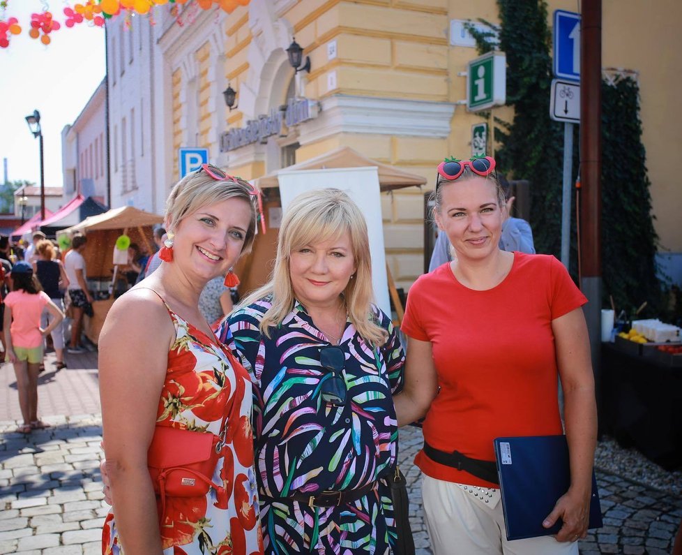 Vicepremiérka a ministryně financí Alena Schillerová (za ANO) během návštěvy jižní Moravy (14. 8. 2021)