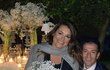 Alena Šeredová a Alessandro Nasi na svatbě: Alena chytila kytici Alena Šeredová a Alessandro Nasi na svatbě: Alena chytila kytici