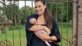Poporodní dovolená Aleny Šeredové (42): Tohle všechno absolvovala s miminkem!