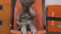 Zraněný pětiletý chlapeček v syrském Aleppu
