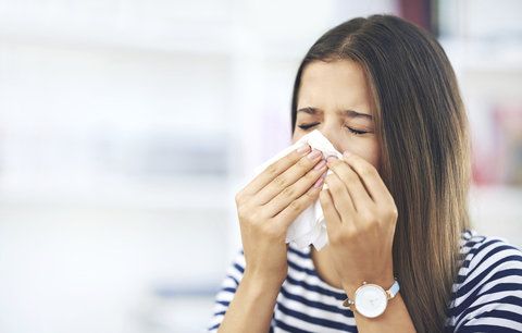 Pylová sezóna: Pozor na bouřky, ale i na sušení prádla venku