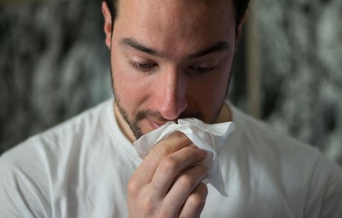Víme, jak přežít alergickou sezónu venku i doma!