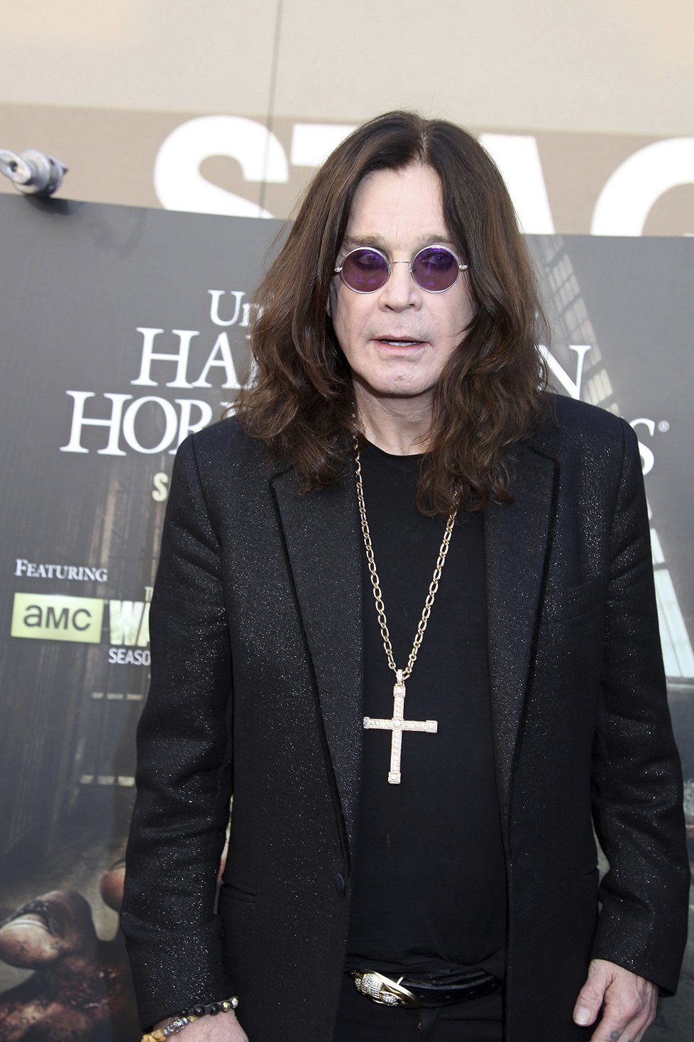 Ozzy Osbourne je zpěvák britské heavy metalové skupiny Black Sabbath.