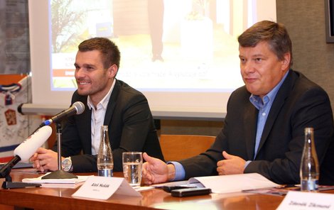 Mareš a Hušák na tiskové konferenci, kde odtajnili svou spolupráci.