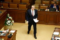 Omluvy za porodní bolesti. Juchelka i Jurečka se káli kvůli potížím systému jednotného hlášení