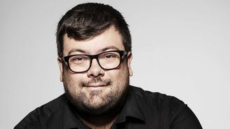 Aleš Michal: U Motoristů jde o normalizaci násilí. Pojďme se mlátit myšlenkami a ne vyhazovat z oken Aleš Michal: U Motoristů jde o normalizaci násilí. Pojďme se mlátit myšlenkami a ne vyhazovat z oken