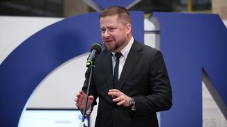 ČNB s úroky nepohnula. Základní sazba zůstává na 3,5 procentech ČNB s úroky nepohnula. Základní sazba zůstává na 3,5 procentech