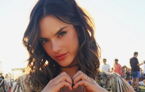 Festival Coachella na Instagramu slavných: Nejkrásnější je Alessandra Ambrosio