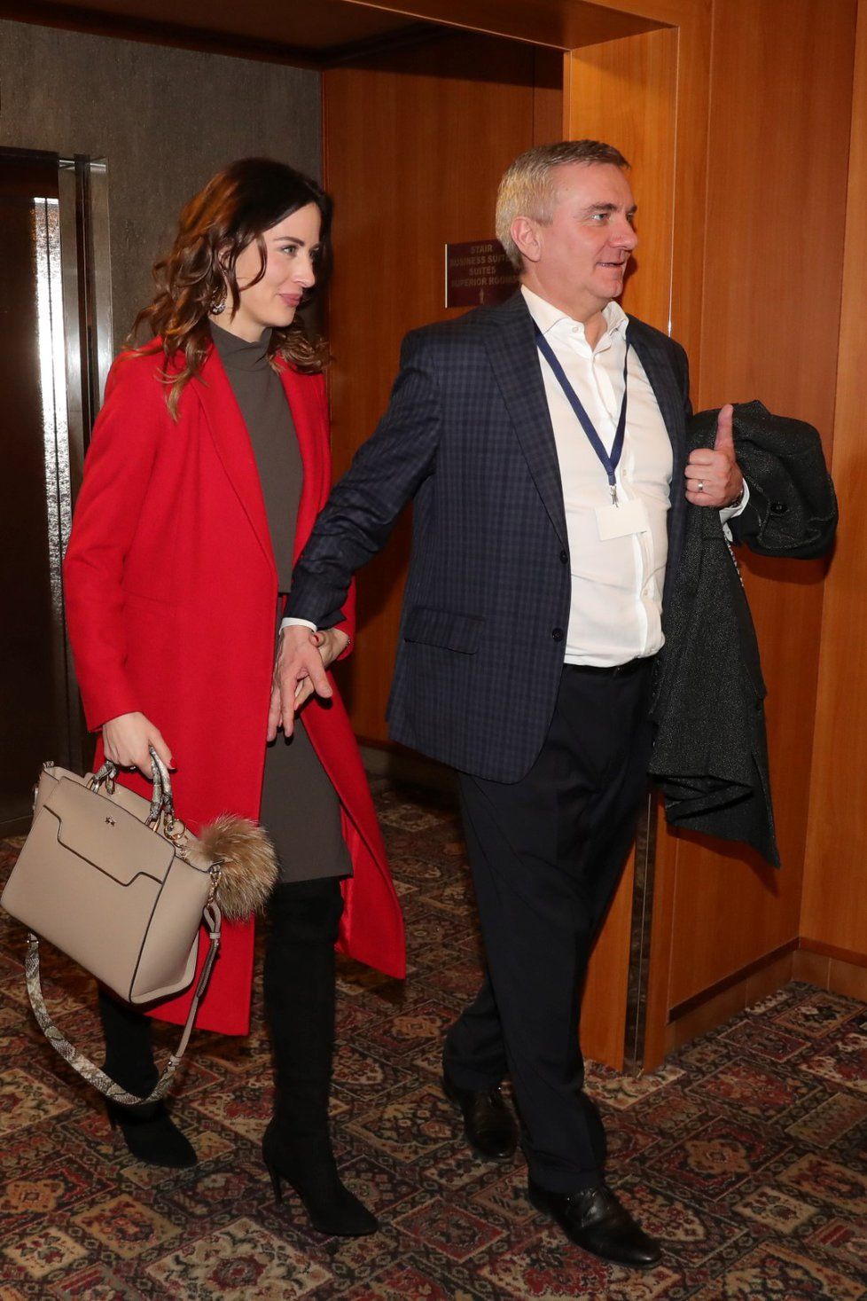 Alex Mynářová, manželka hradního kancléře, nemohla ve volebním štábu Miloše Zemana chybět.