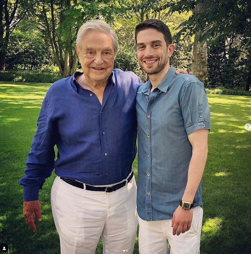 Alex Soros s otcem Georgem Sorosem