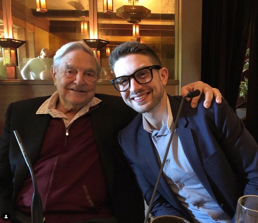 Alex Soros s otcem Georgem Sorosem