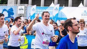 Belgický vicepremiér Alexander de Croo v Bruselu v roce 2018 při běhu na 20 km.