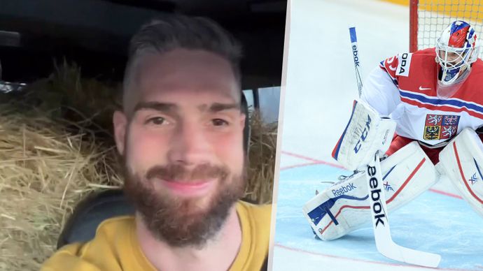 Někdejší reprezentační brankář Saša Salák vezl fůru sena uvnitř v autě.