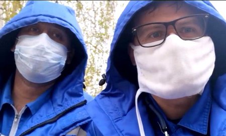 Rusko a koronavirus: Doktor Alexander Shulepov (vlevo) prý „vypadl z okna". Upozorňoval na nedostatky v ruském boji s pandemií