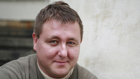 Reportér a rozhlasový komentátor Alexander Tolčinský zemřel ve věku 46 let