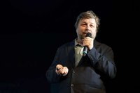 Ve Varšavě zadrželi hledaného ruského vědce z Ermitáže. Dorazil tam z přednášky v Praze