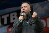 „Putinův mozek“ Dugin podal trestní oznámení na Černochovou. Záda mu kryje exsenátor za ČSSD