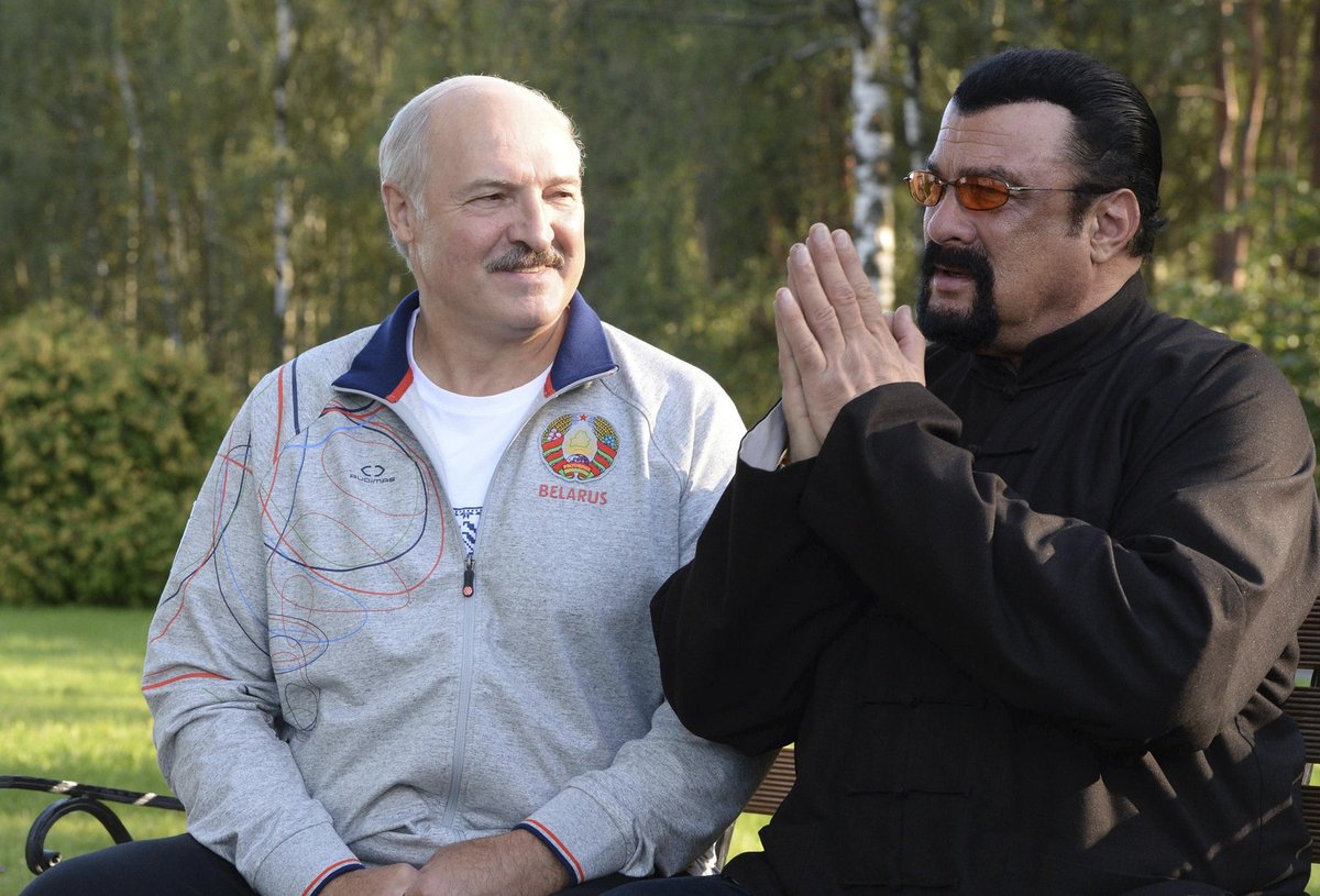 Steven Seagal navštívil Bělorusko: Od Lukašenka dostal melouny a mrkvičku