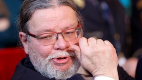 „Imbecilní hloupost.“ Vondru rozlítil plán na pád von der Leyenové. Jak budou hlasovat Češi?