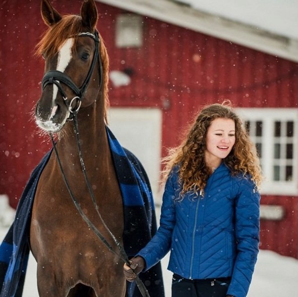 Alexandra Andresen a její kůň.