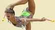 Ruská moderní gymnastka Alexandra Soldatovová v akci
