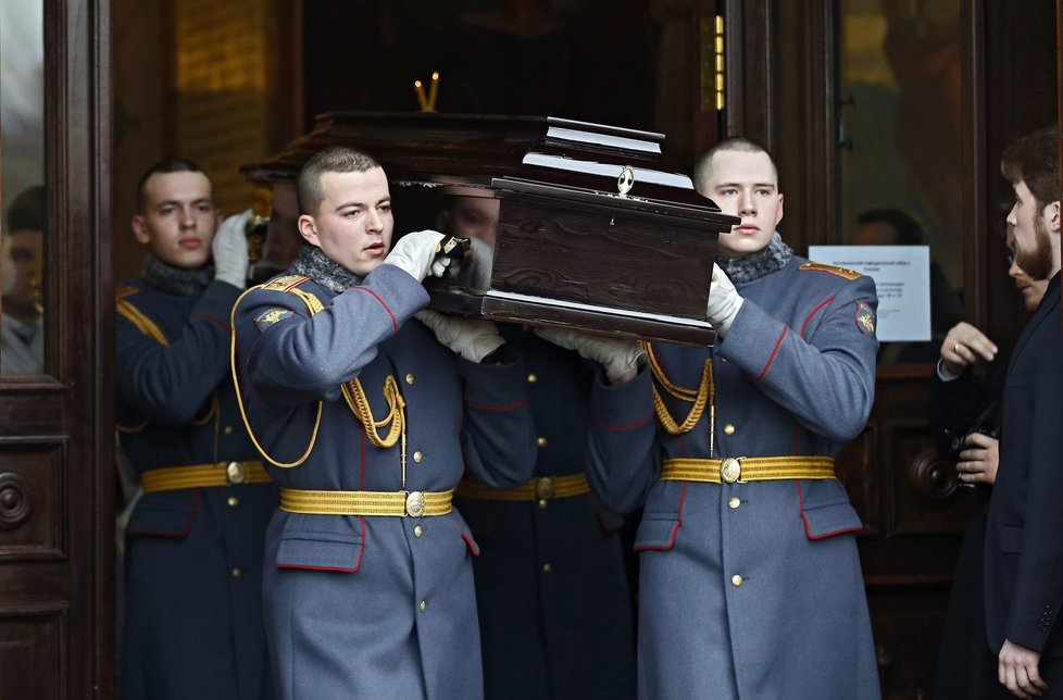 Rusko se rozloučilo s tragicky zesnulými členy souboru Alexandrovci.