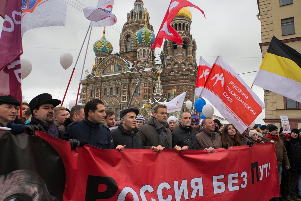 Navalnyj dostal nakládačku: Na jihu Ruska ho zbili kozáci