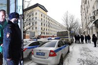 Navalného drží v nechvalně známé věznici: Renovovali ji, místo díry v zemi má i záchod