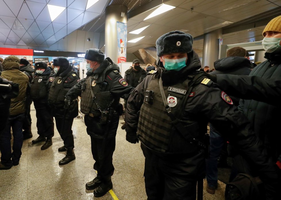 Zákrok policie na moskevském letišti Vnukovo