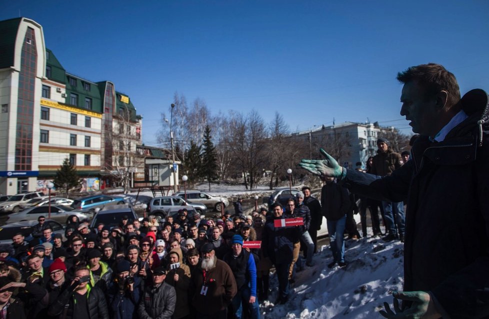 Alexej Navalnyj byl zatčen koncem března při demonstracích proti korupci.