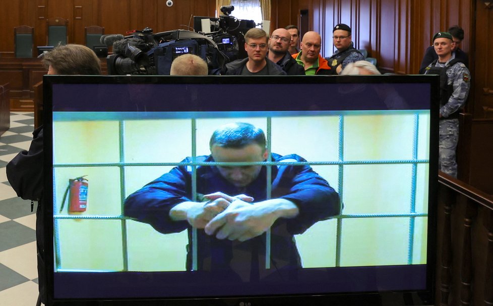 Kritik Kremlu Alexej Navalnyj u soudu (24.5.2022)