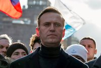 Europoslanci udělili Navalnému cenu za svobodu myšlení. Opozičník přežil otravu novičokem