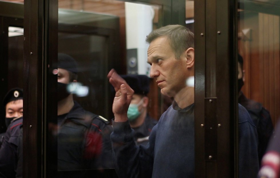 Ruský opozičník Alexej Navalnyj při jednání soudu (2.2.2021)