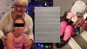 Alexia (11) se svou babičkou Annou S. (67) u vánočního stromečku při předčasných letošních Vánocích. Zoufalá babička se s žádostí o pomoc obrátila dopisem na prezidenta Zemana.