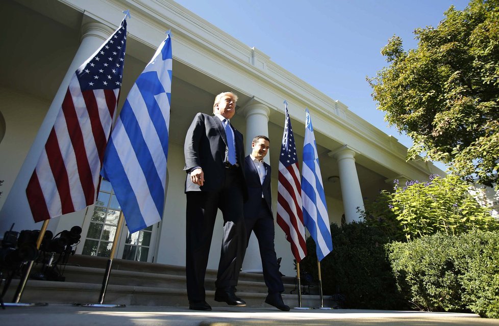 Řecký premiér Alexis Tsipras s Donaldem Trumpem při návštěvě USA