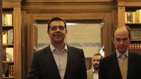 Alexis Tsipras na návštěvě u řeckého prezidenta, se kterým mluvil o své rezignaci.