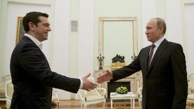 Řecký premiér Tsipras v Rusku: Schůzka s Putinem