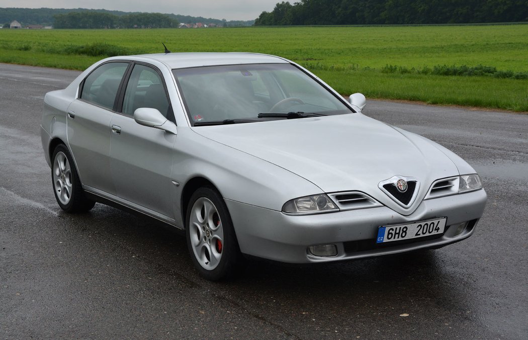 Alfa Romeo 166