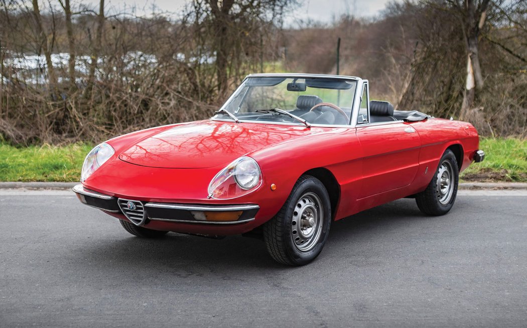 Alfa Romeo 2000 Spider Veloce (1973)