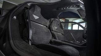 Alfa Romeo 33 Stradale Perla Nera Alfa Romeo 33 Stradale Perla Nera