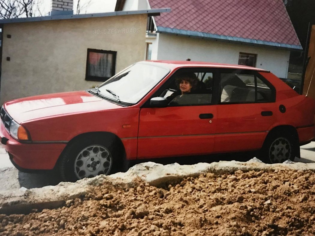 Alfa Romeo 33 Quadrifoglio Verde